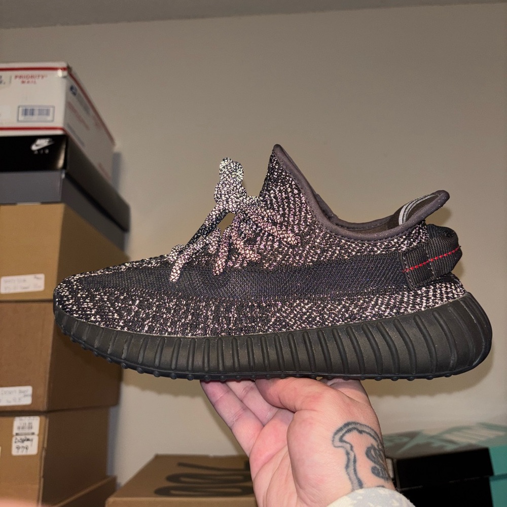 Adidas Yeezy 350 V2 ‘Black Reflective’. 8.5 men or 10 women. *LIKE NEW - Picture 1 of 11